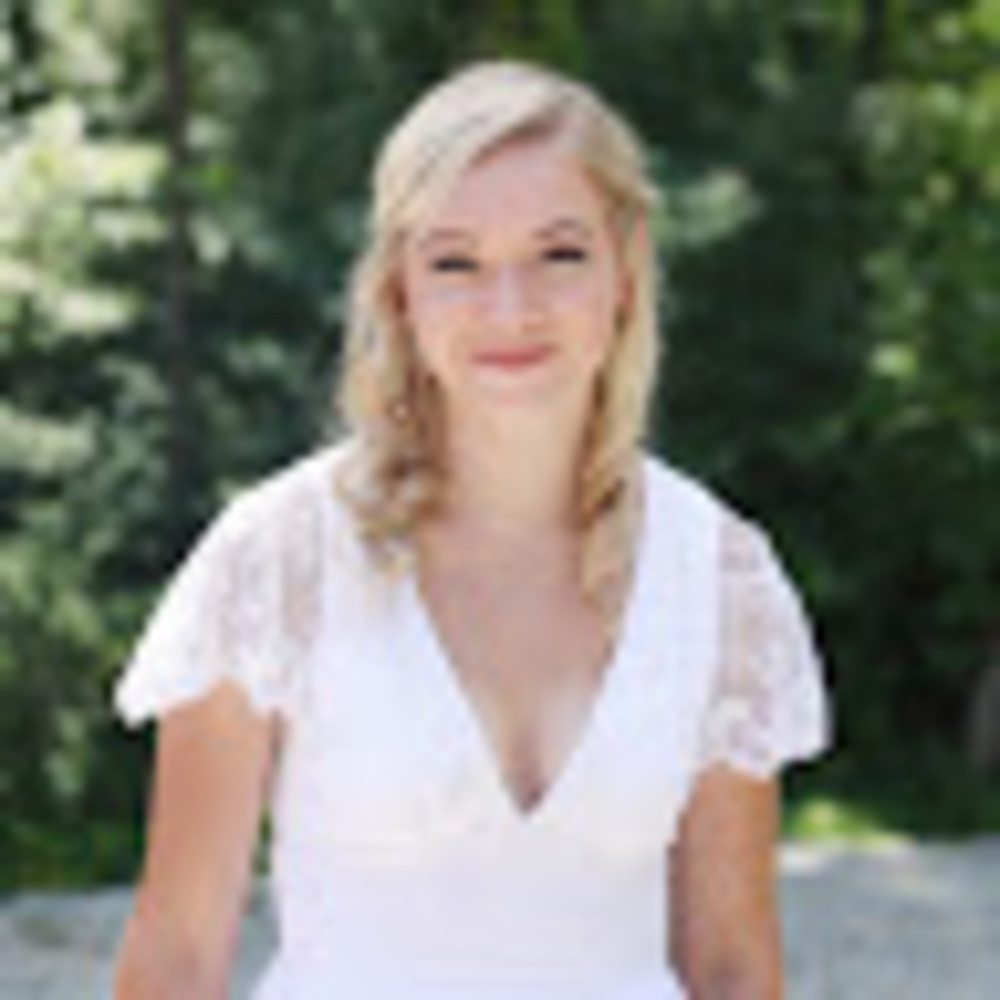 Meet your Posher, Alexandra